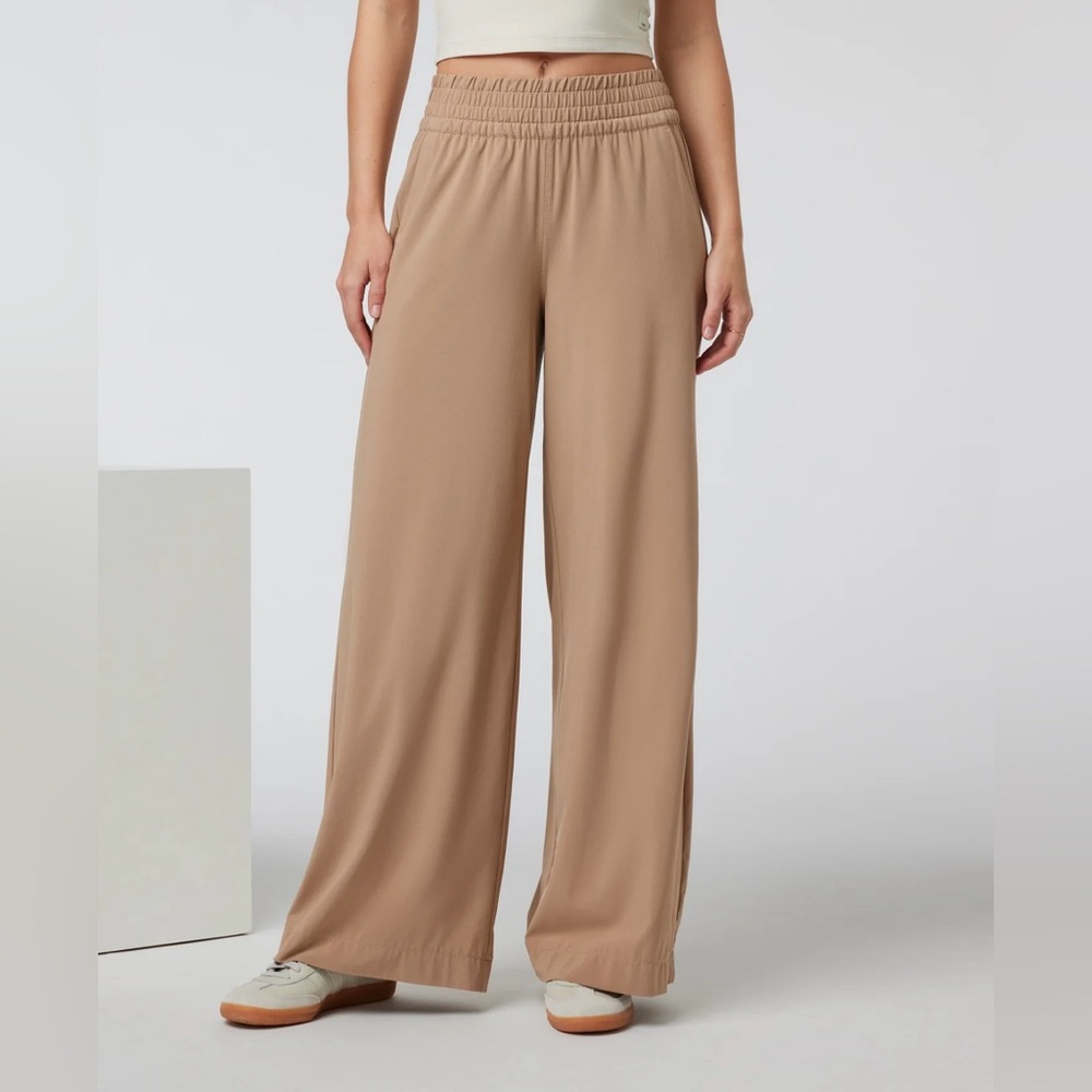 NEW VUORI women’s Villa wideleg in SHORT